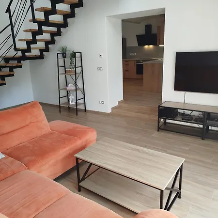 Apartment Dobrotin 7 - Ceska Kanada
